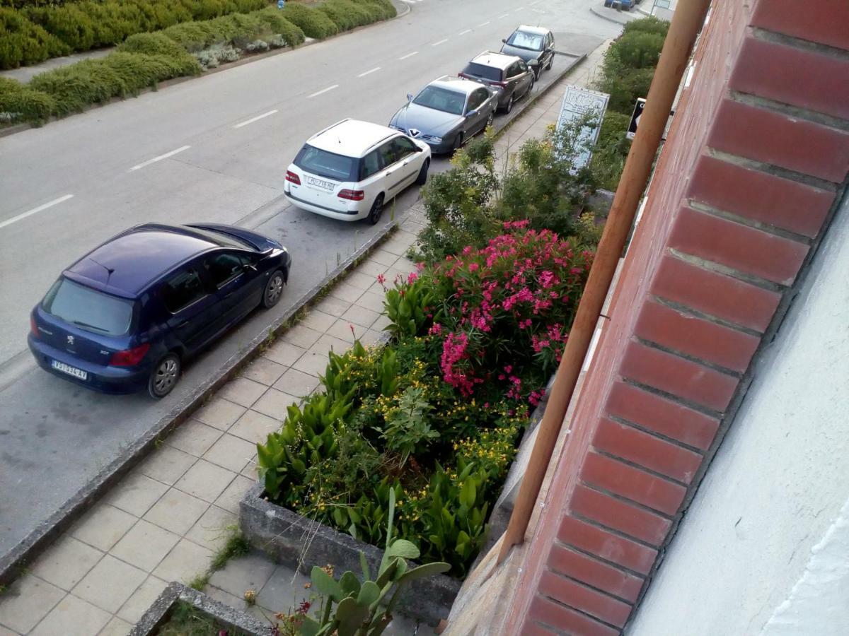 Appartamento Apartman Sanja Rovigno Esterno foto